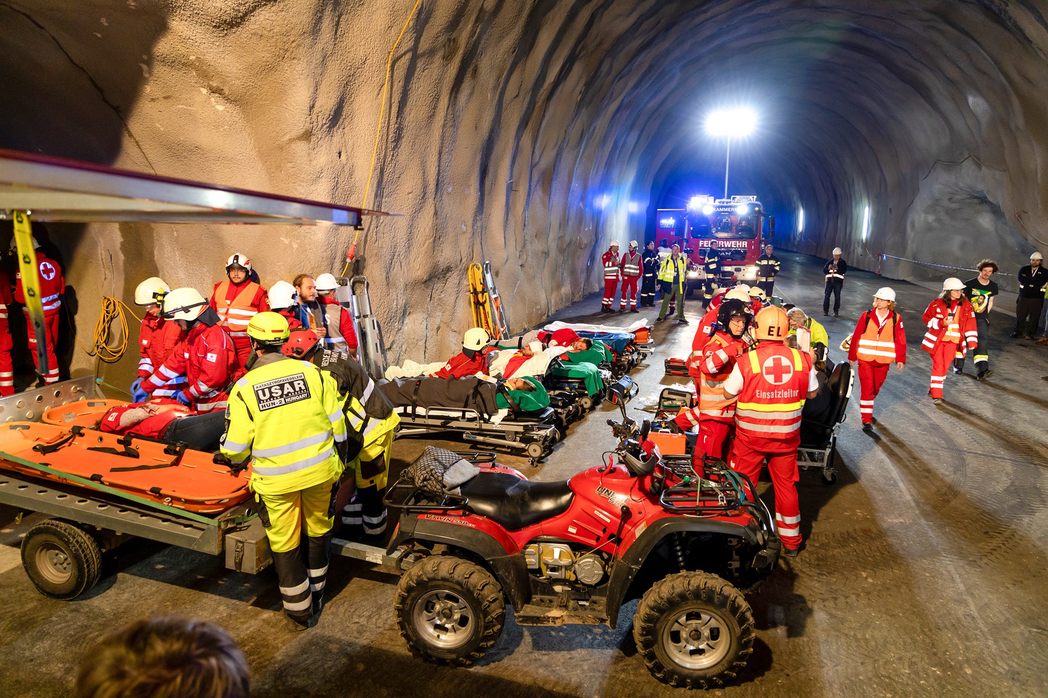 Versorgung der Patienten in der zweiten Tunnelröhre