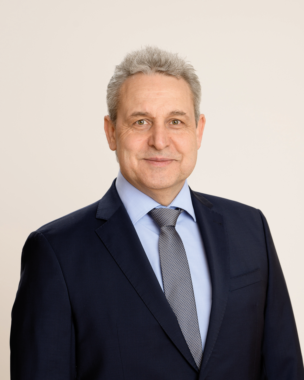 Porträtfoto von Thomas Schützeneder