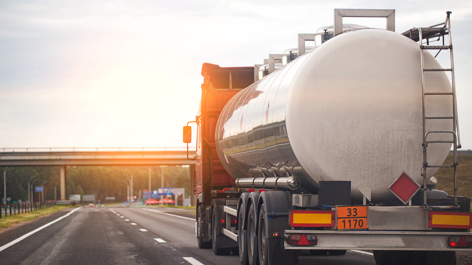 LKW auf einer Straße